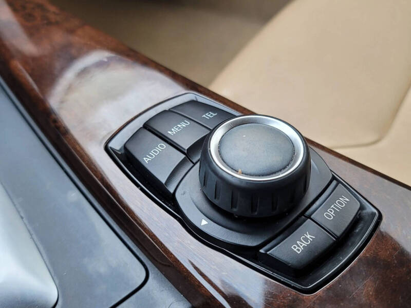 2015 BMW 3 Series 328i