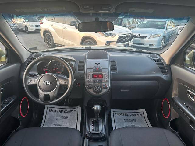 2010 Kia Soul +