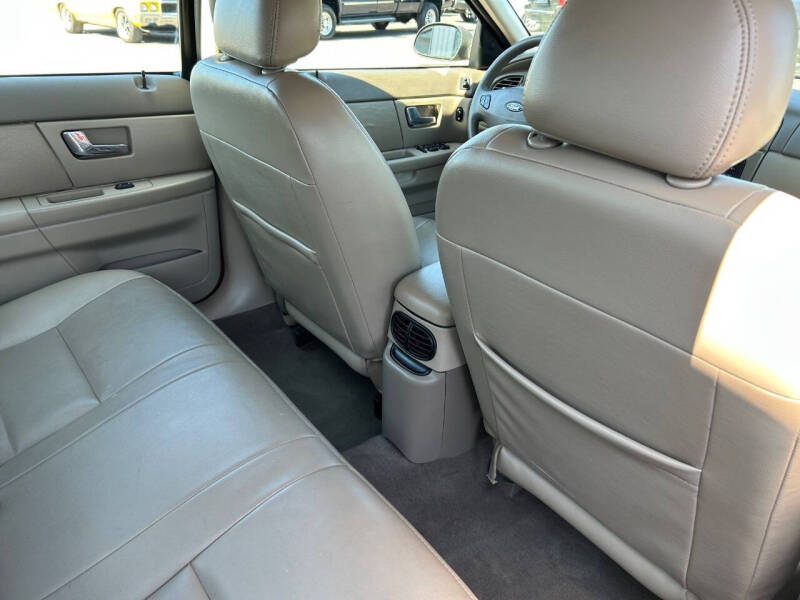 2003 Ford Taurus SES