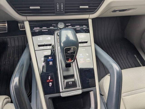 2022 Porsche Cayenne GTS Coupe