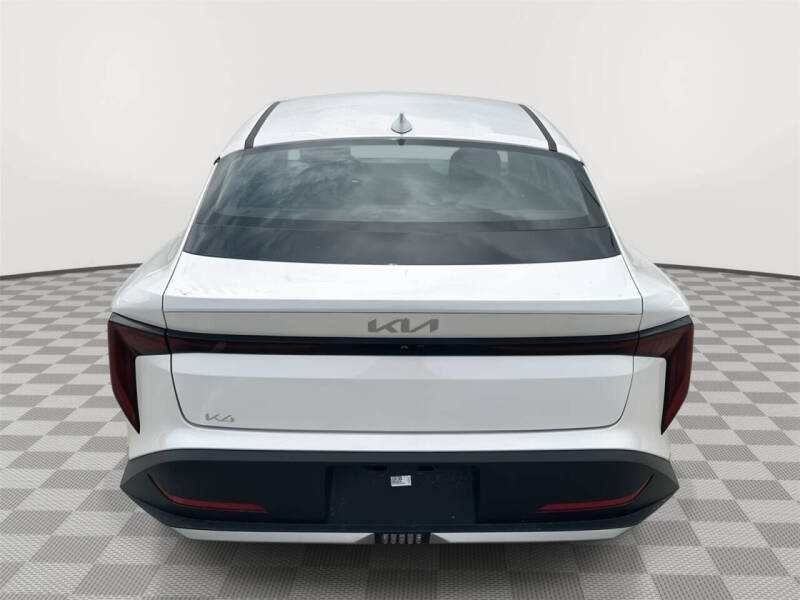 2026 Kia K4 LX