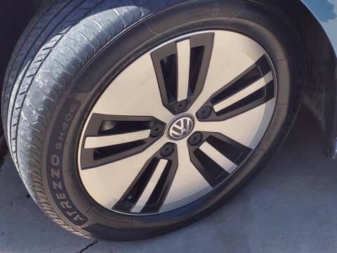 2016 Volkswagen e-Golf SE