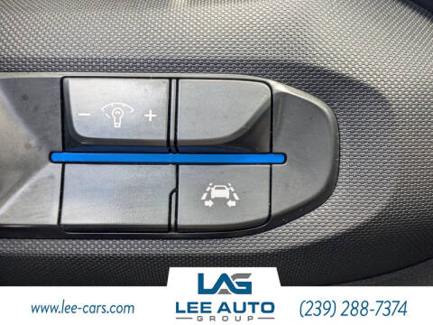 2019 Hyundai Veloster