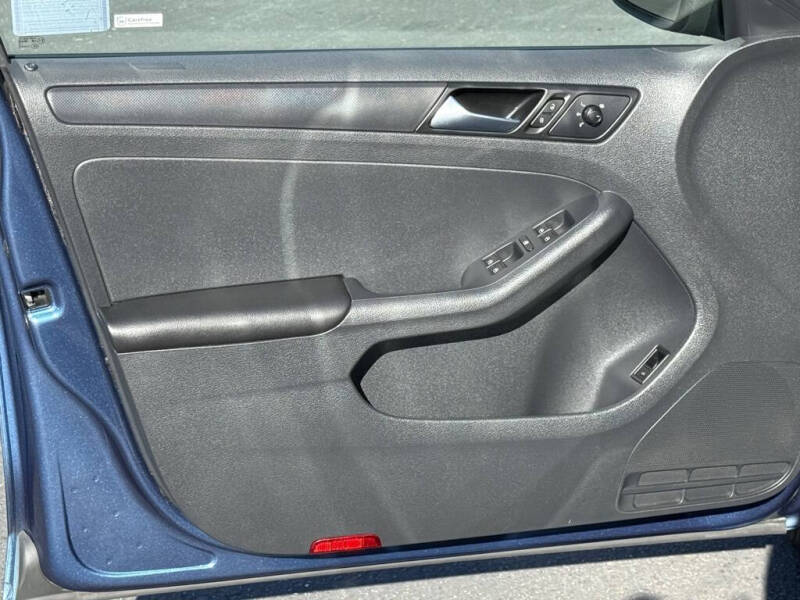 2016 Volkswagen Jetta