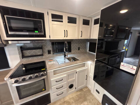 2025 Forest River PALOMA PUMA