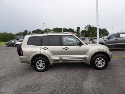 2002 Mitsubishi Montero XLS