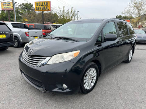 2012 Toyota Sienna for sale at paniagua auto sales 3 in Dalton GA