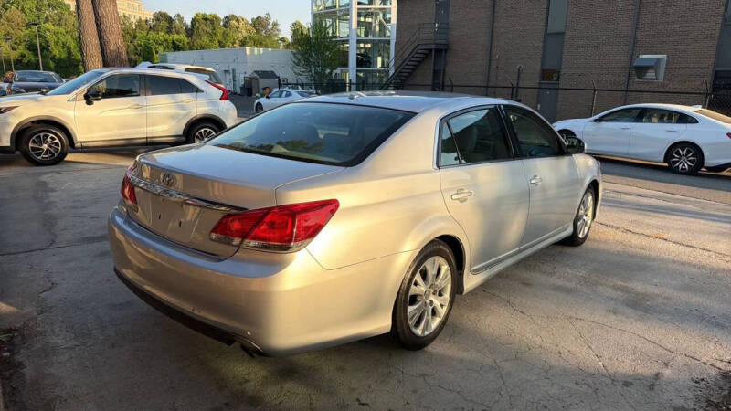 2011 Toyota Avalon