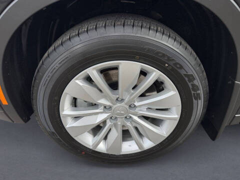 2025 Mitsubishi Outlander ES