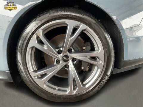 2023 Audi e-tron GT quattro Premium Plus