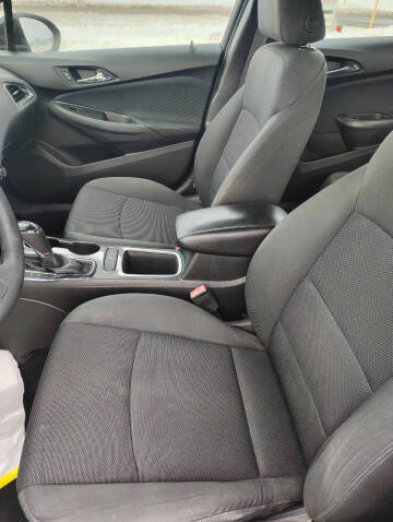 2017 Chevrolet Cruze LT Auto