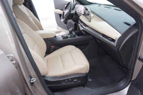 2024 Cadillac XT4 Luxury