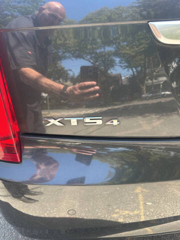 2013 Cadillac XTS Luxury Collection