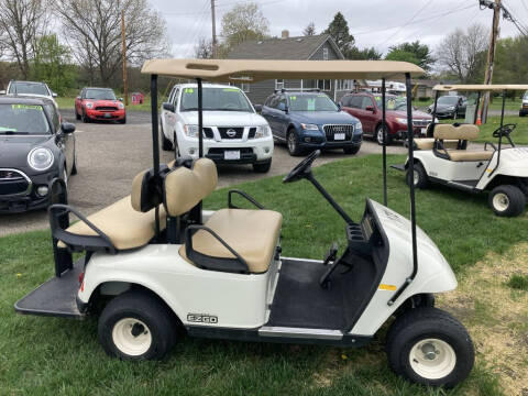 2011 E-Z-GO 2+2 TXT