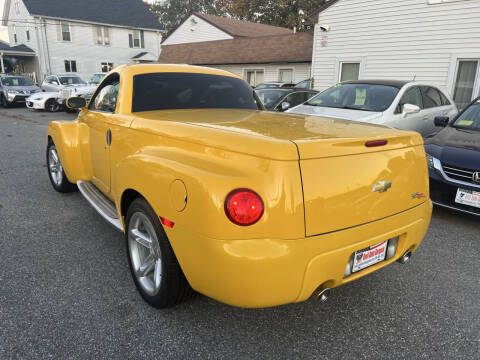 2004 Chevrolet SSR LS