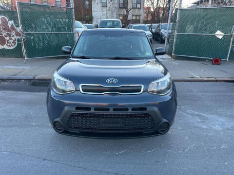 2015 Kia Soul +