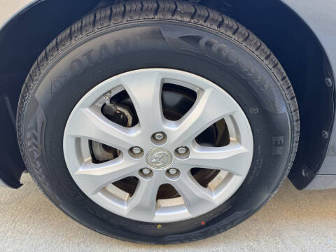 2011 Toyota Camry LE