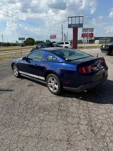2011 Ford Mustang V6