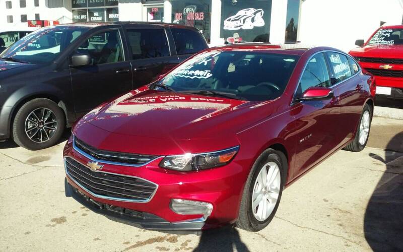 2017 Chevrolet Malibu for sale at Bob's Garage Auto Sales and Towing in Storm Lake IA