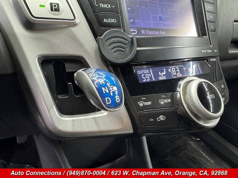 2012 Toyota Prius v Two