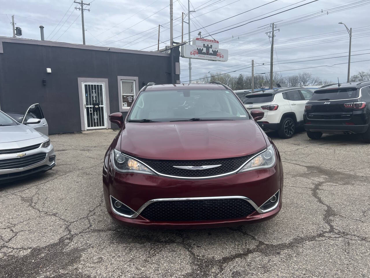 Dk. Red 2017 Chrysler Pacifica Touring-L Touring-L 4dr Mini-Van 2
