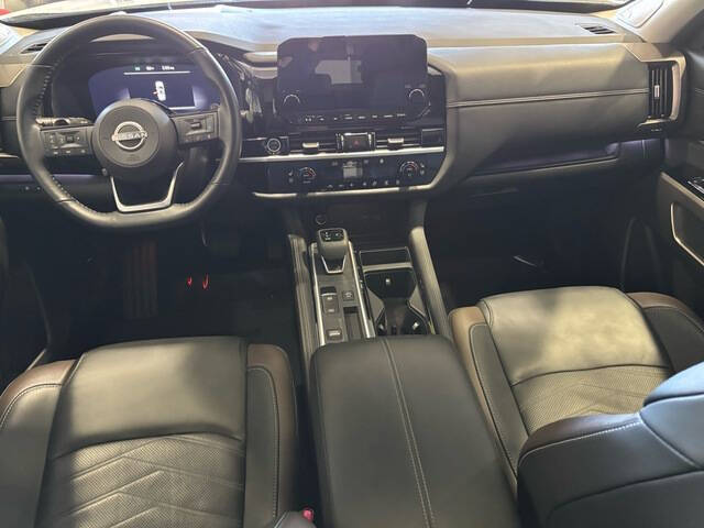 2024 Nissan Pathfinder Platinum