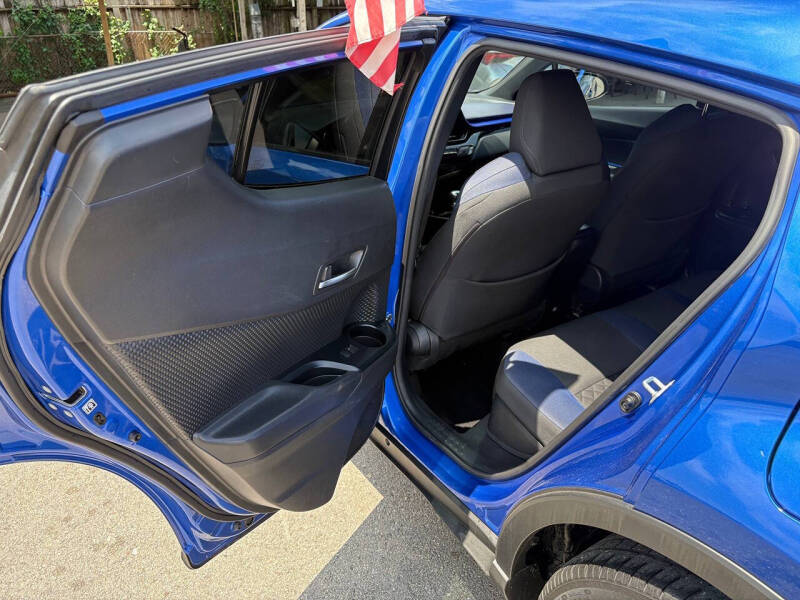 2021 Toyota C-HR XLE