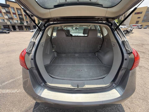 2012 Nissan Rogue S