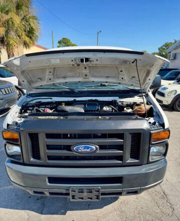 2011 Ford E-Series E-250