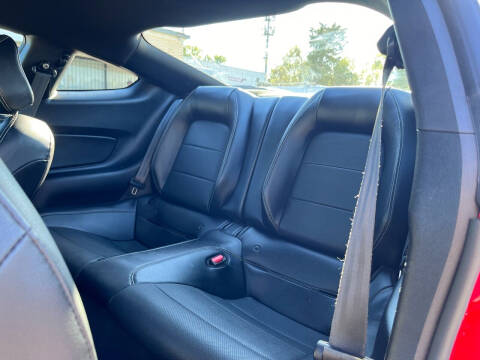 2021 Ford Mustang EcoBoost