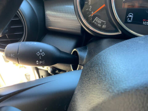 2017 MINI Hardtop 4 Door Cooper