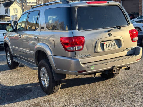 2005 Toyota Sequoia SR5