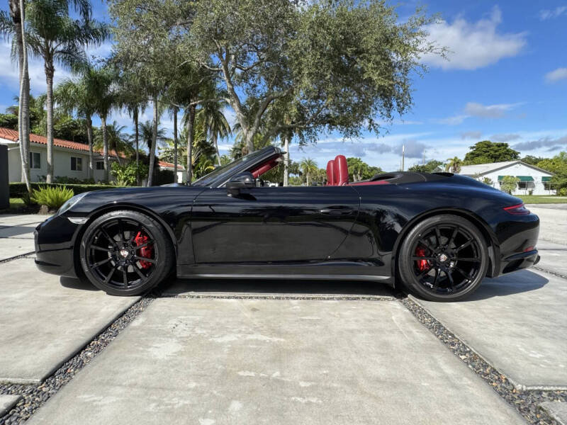 2017 Porsche 911 Carrera 4