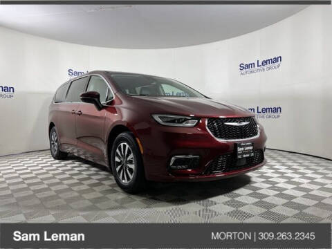 2023 Chrysler Pacifica Plug-In Hybrid for sale at Sam Leman CDJRF Morton in Morton IL