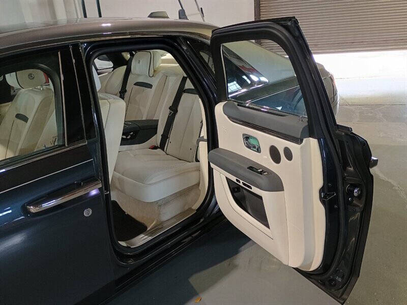 2021 Rolls-Royce Ghost 70