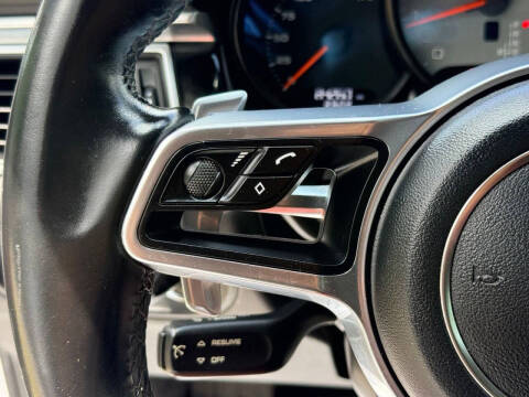 2017 Porsche Macan S