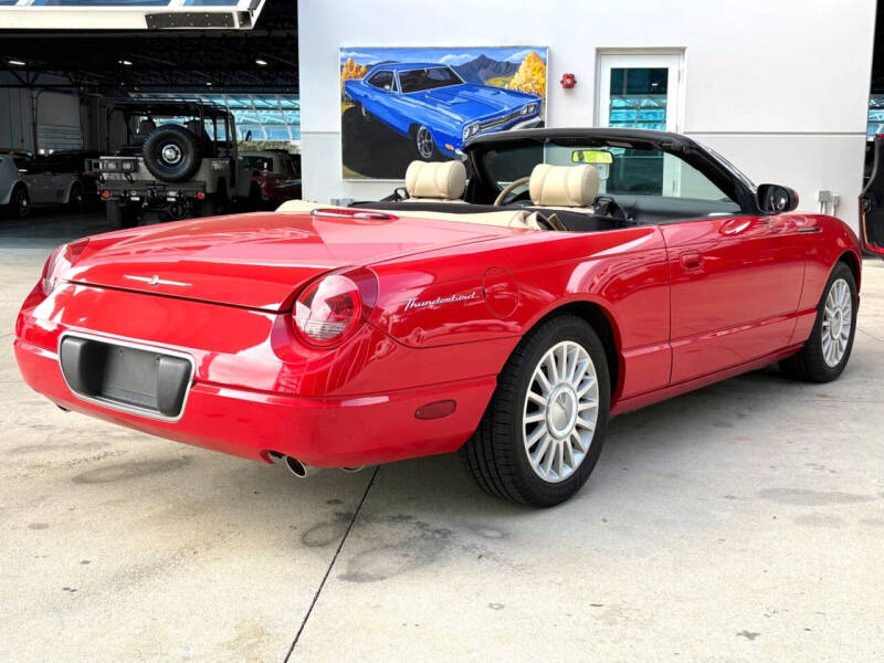 2005 Ford Thunderbird Deluxe