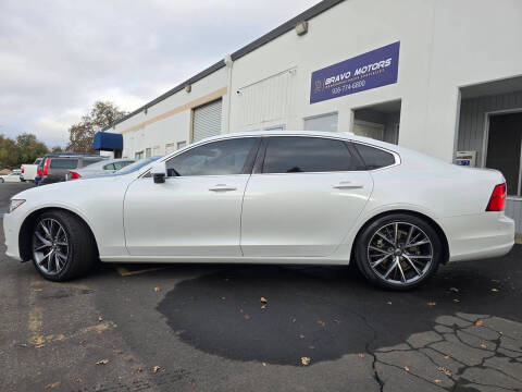 2018 Volvo S90 T5 Momentum