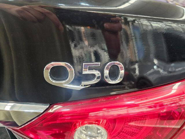 2015 Infiniti Q50 Premium