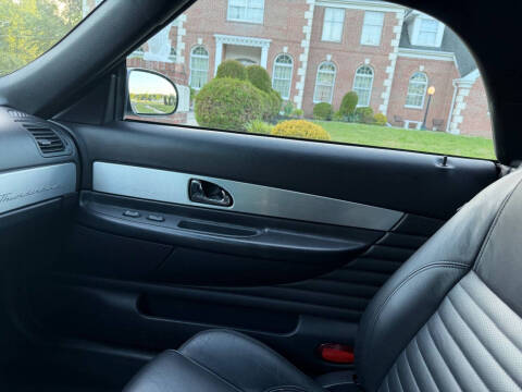 2003 Ford Thunderbird