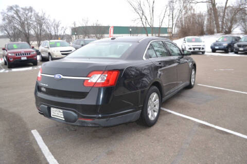 2011 Ford Taurus SE