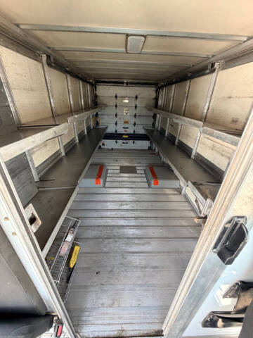 2016 Isuzu NPR