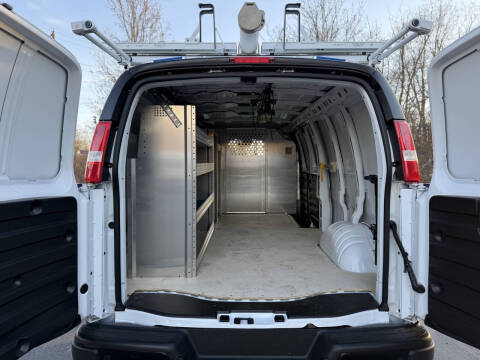 2025 Chevrolet Express 2500