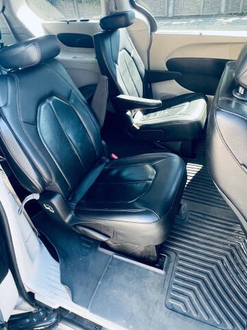 2019 Chrysler Pacifica Touring L