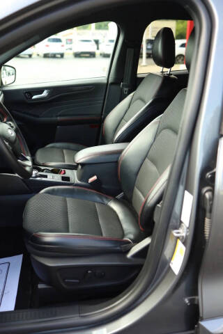 2024 Ford Escape ST-Line Select