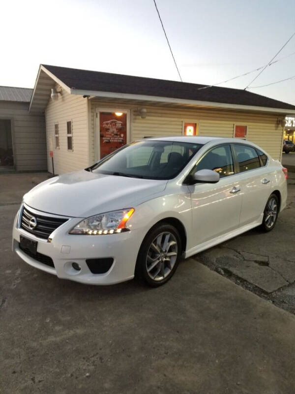 2013 Nissan Sentra for sale at Adan Auto Credit in Effingham IL