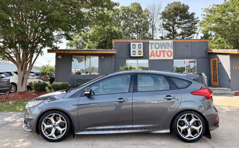 2017 Ford Focus ST