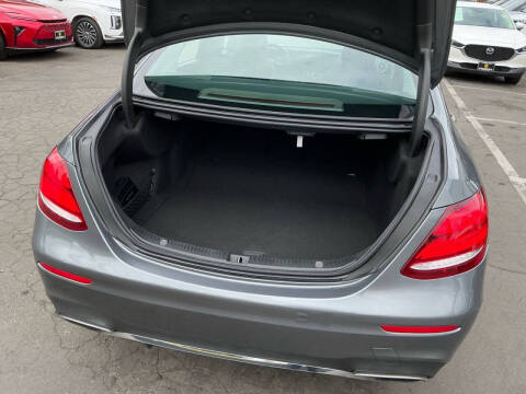 2019 Mercedes-Benz E-Class E 300