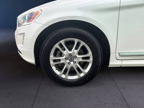 2015 Volvo XC60 T5 Drive-E Premier Plus