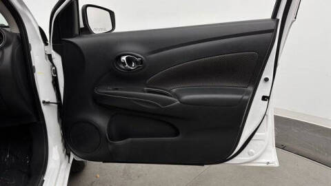 2019 Nissan Versa SV